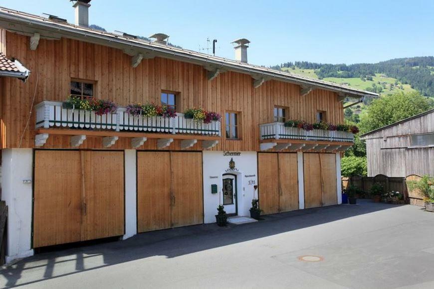 Ferienwohnungen Max Schermer Brixen im Thale Esterno foto
